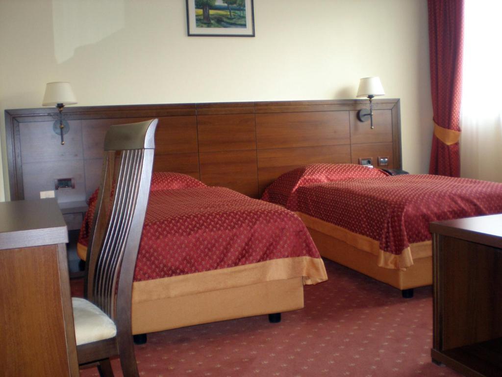 Hotel Picok Ðurđevac Oda fotoğraf