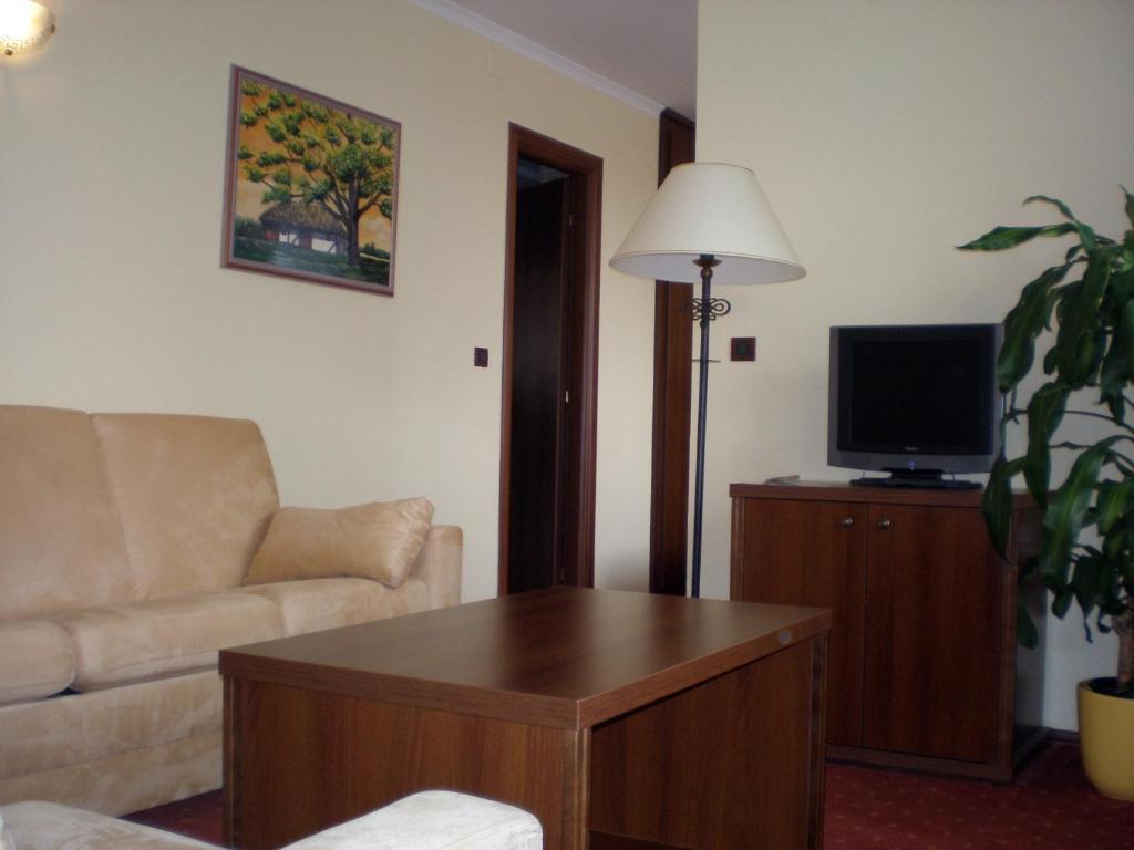 Hotel Picok Ðurđevac Oda fotoğraf