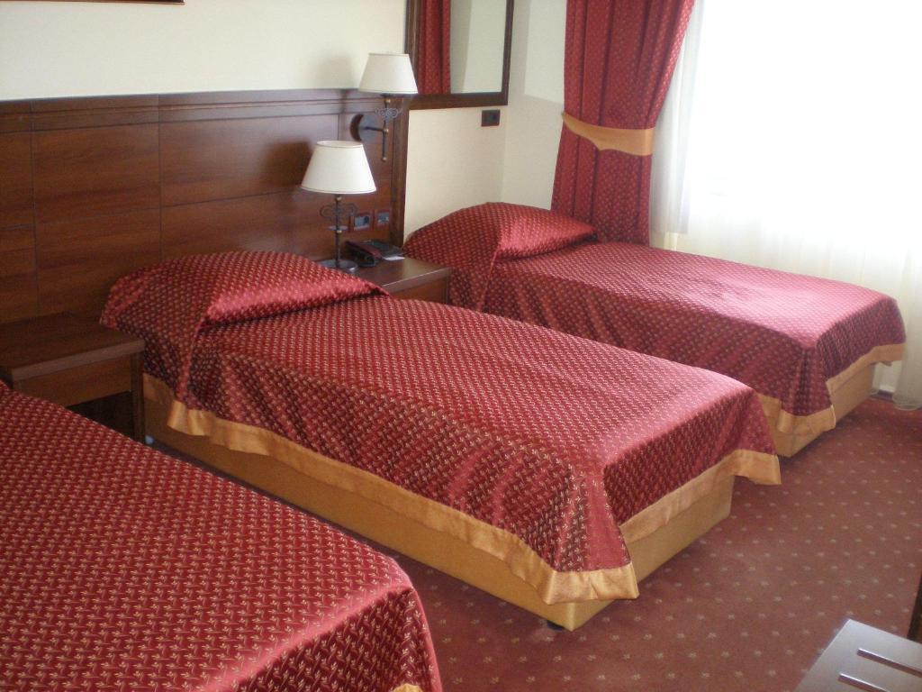 Hotel Picok Ðurđevac Oda fotoğraf