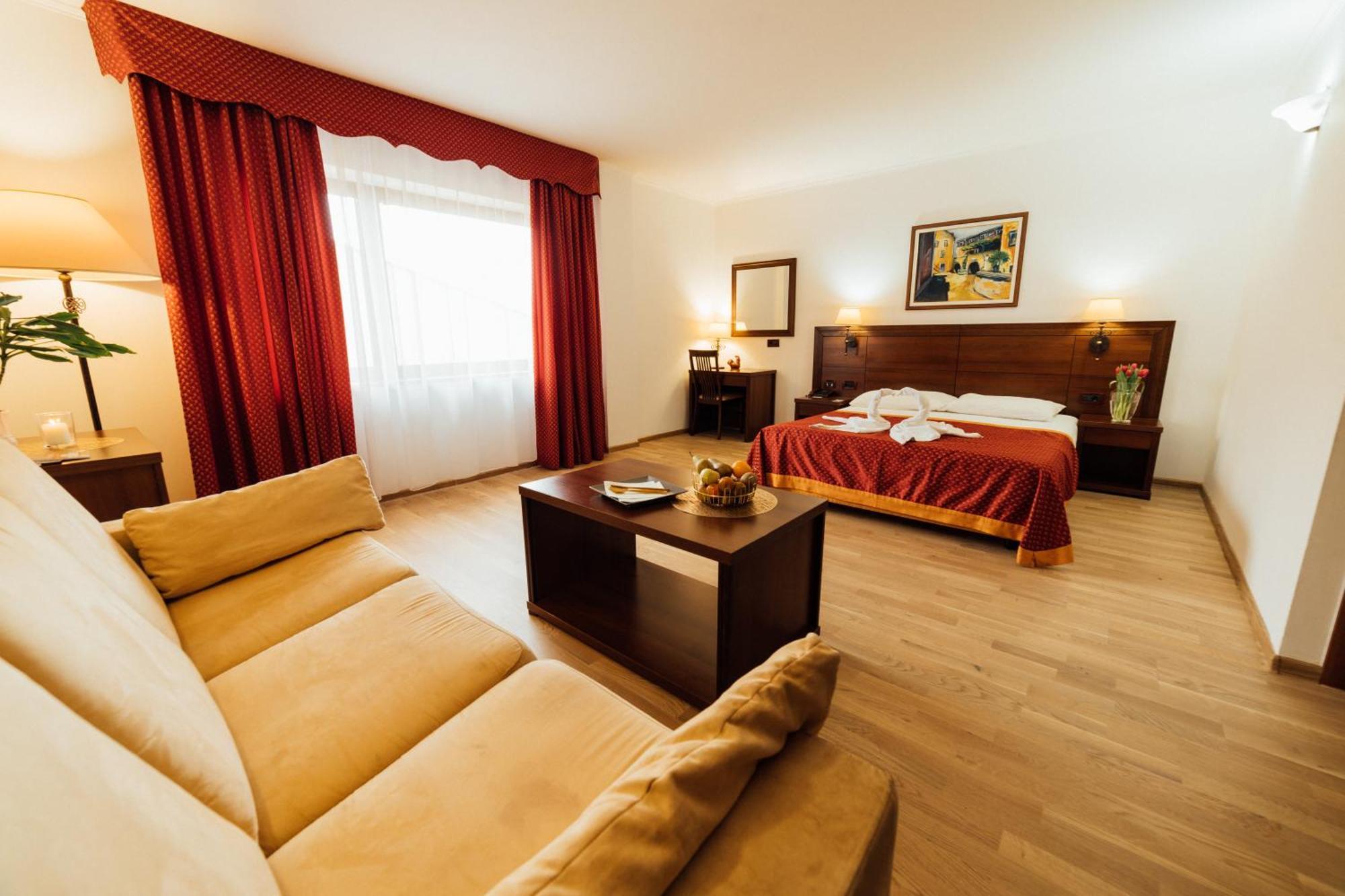 Hotel Picok Ðurđevac Dış mekan fotoğraf
