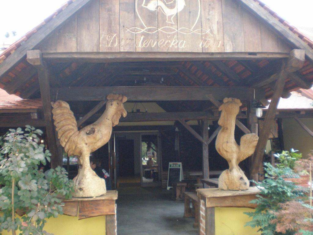 Hotel Picok Ðurđevac Dış mekan fotoğraf